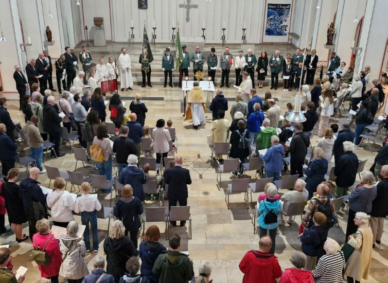 Segen in der Erpho-Kirche