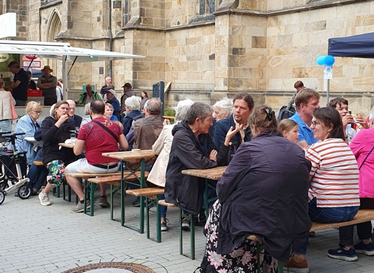 Blick auf Besucher
